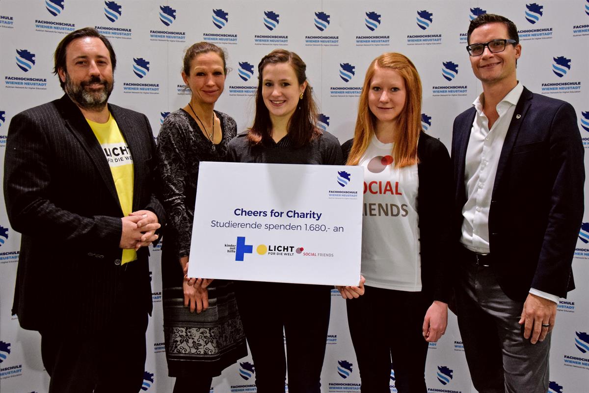 Cheers for Charity - Studierende sammeln Spenden für NGOs