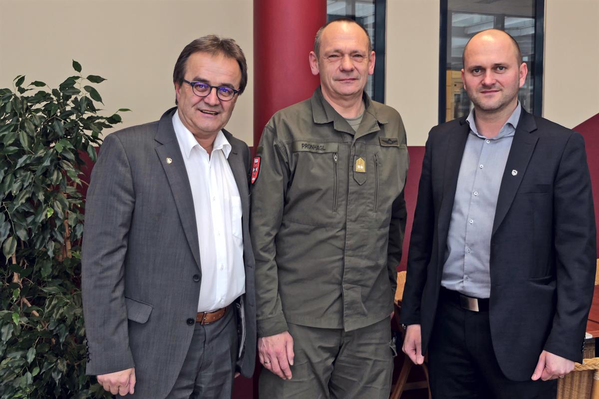 FH Wiener Neustadt intensiviert Zusammenarbeit mit Theresianischer Militärakademie