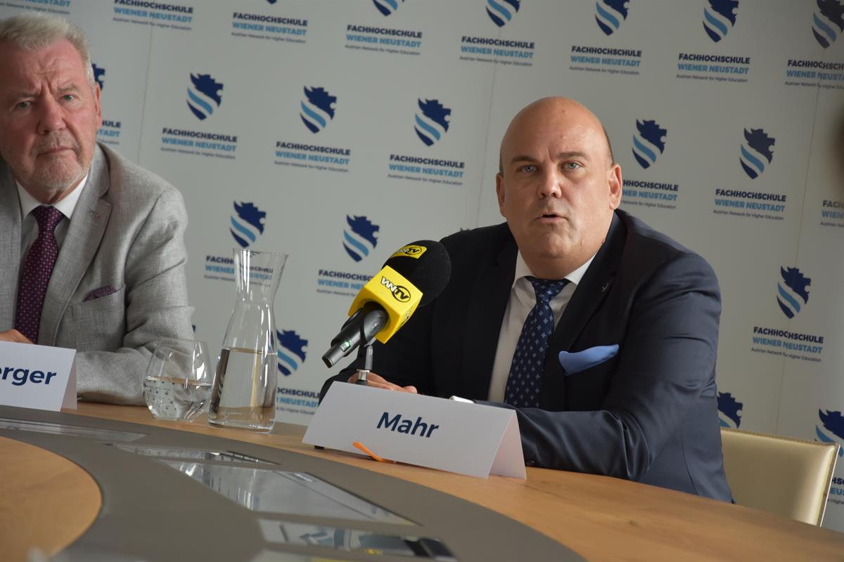 FH Wiener Neustadt präsentiert Armin Mahr als neuen CEO