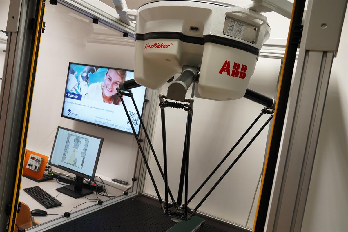 Fachhochschule Wiener Neustadt eröffnet neues Robotik-Labor