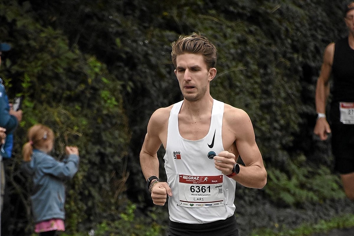 Halbmarathon: FHWN-Student Lars Demuth mit neuem Streckenrekord
