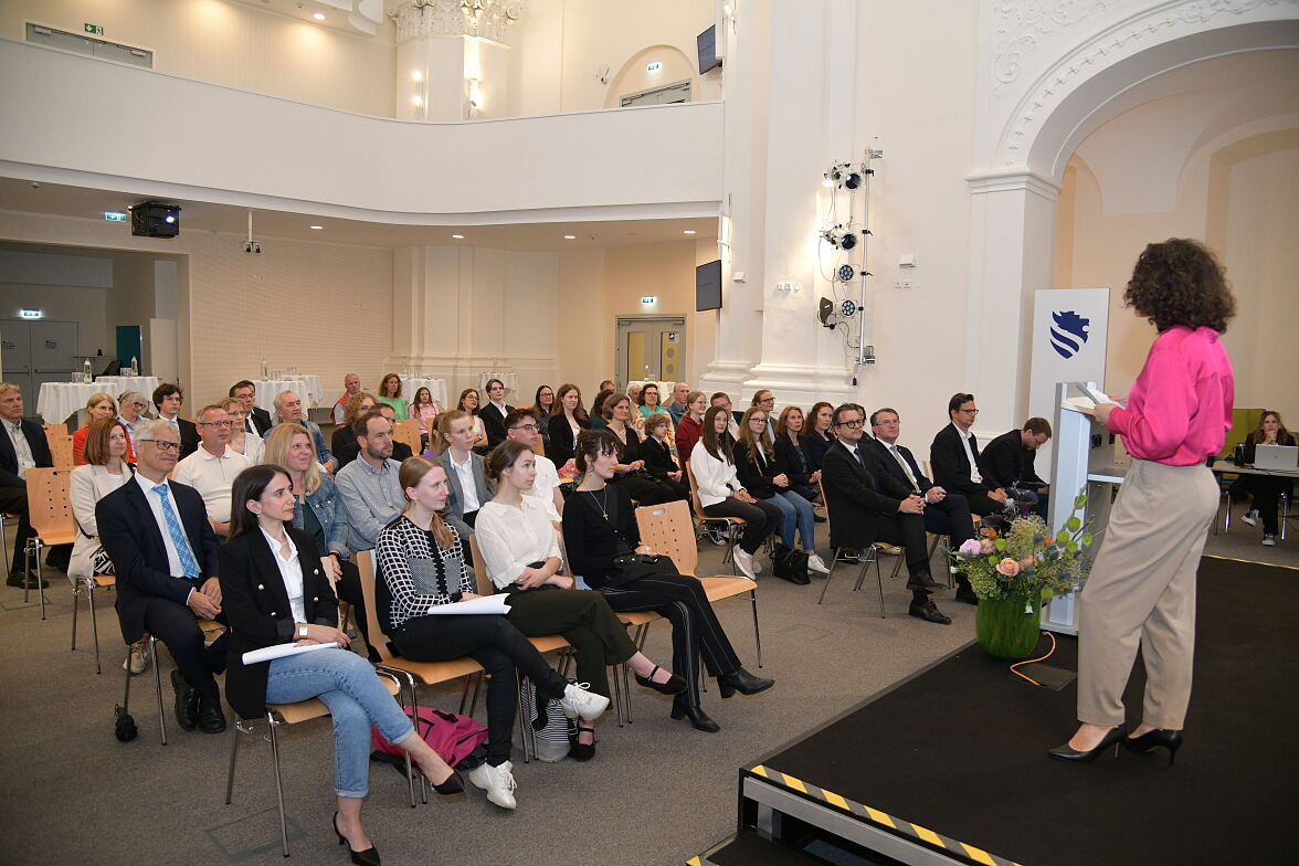 Dr. Hans Riegel-Fachpreise ehren Spitzen-Nachwuchs an der FH Wiener Neustadt