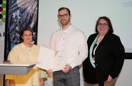 FHWN-Absolvent Lukas Pfneisl beim diesjährigen RTaustria Poster Award