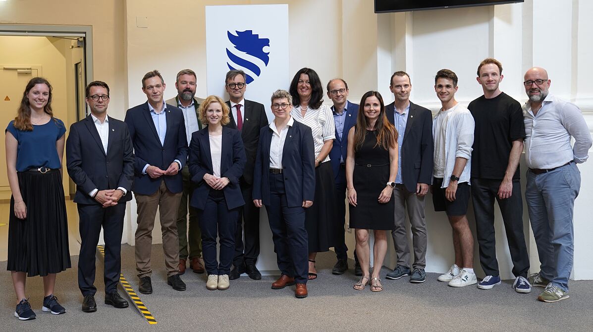 Besuch der Bundesministerin Eva-Maria Holzleitner 