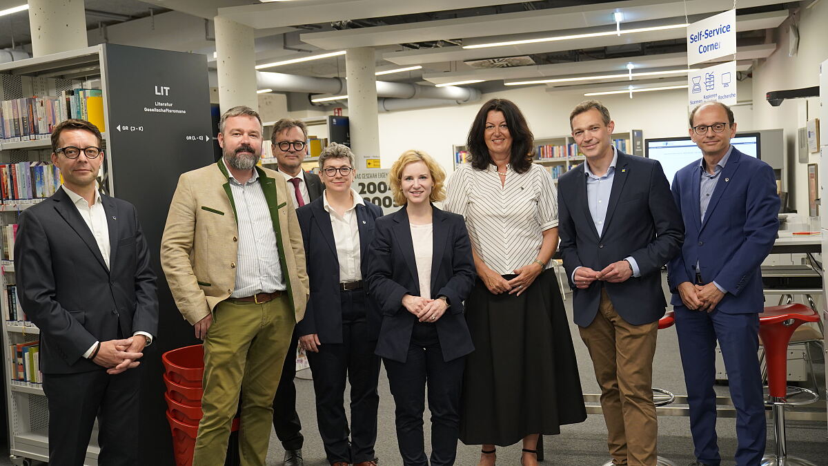 Besuch der Bundesministerin Eva-Maria Holzleitner 