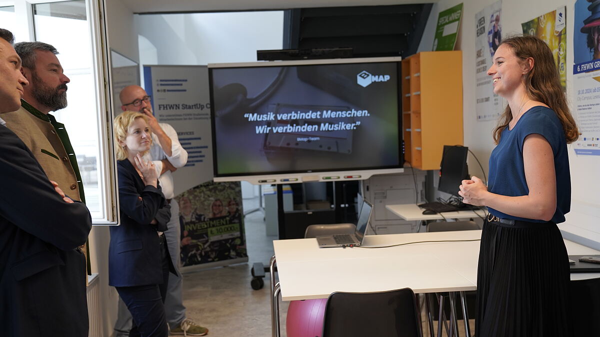Besuch der Bundesministerin Eva-Maria Holzleitner 