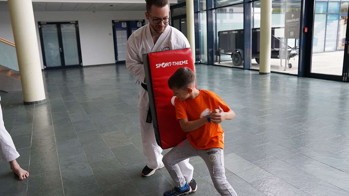 FHKids Forscherferien an der FH Wiener Neustadt